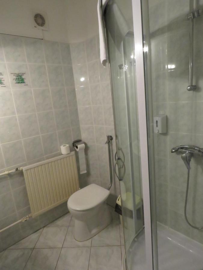 Thermal Apartmanhaz Komárom Dış mekan fotoğraf