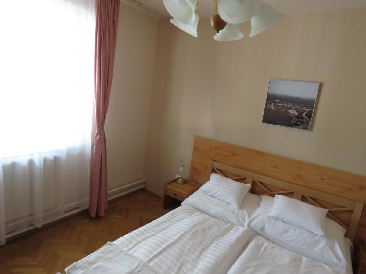 Thermal Apartmanhaz Komárom Dış mekan fotoğraf
